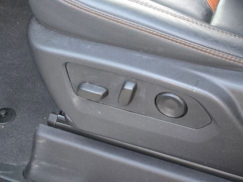 Used 2024 GMC Sierra 2500 AT4 w/ AT4 Premium Plus Package image 25