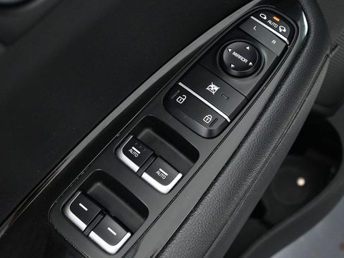 Used 2018 Kia Optima EX image 19