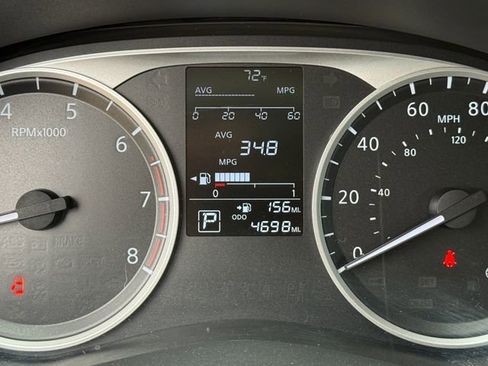 Certified 2025 Nissan Versa S w/ Trunk Package image 12