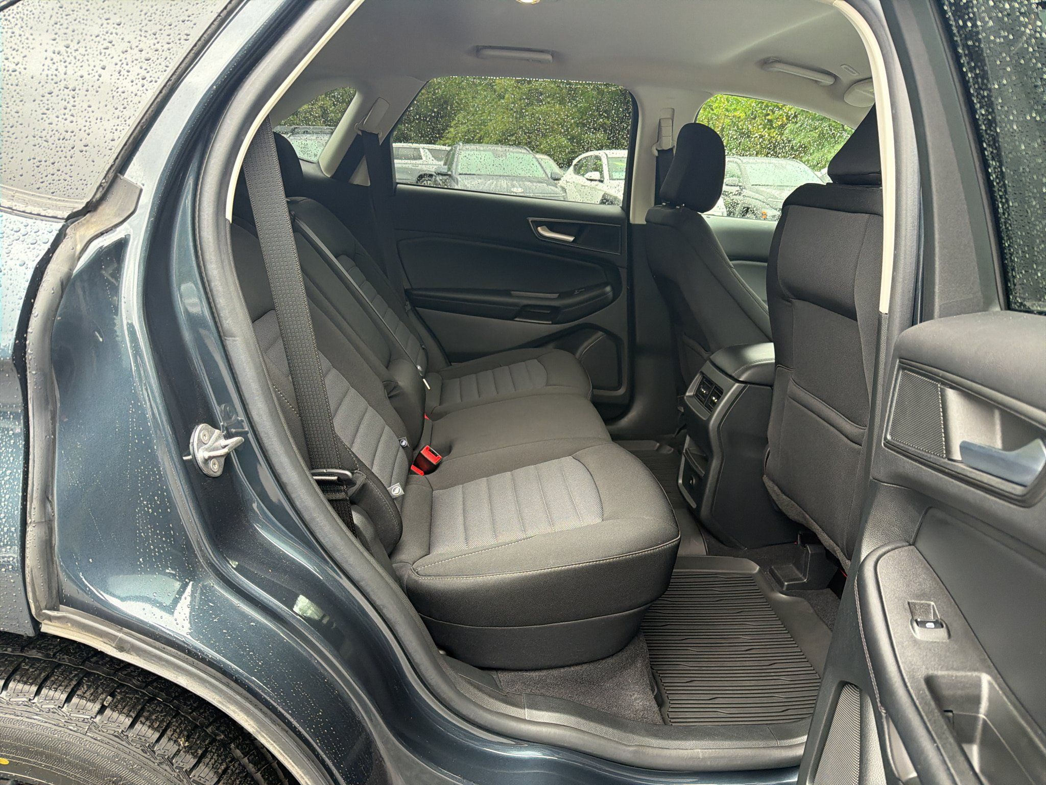 Used 2023 Ford Edge SE w/ Black Appearance Package AWD/4WD image 26