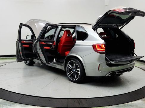 Used 2017 BMW X5 M image 12