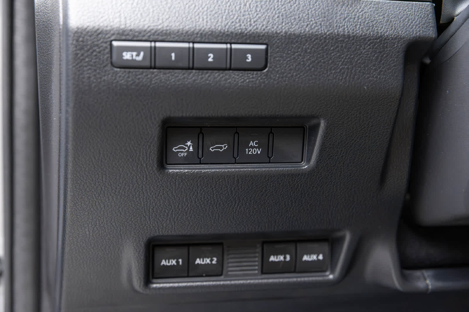 Used 2025 Lexus GX 550 AWD/4WD image 30
