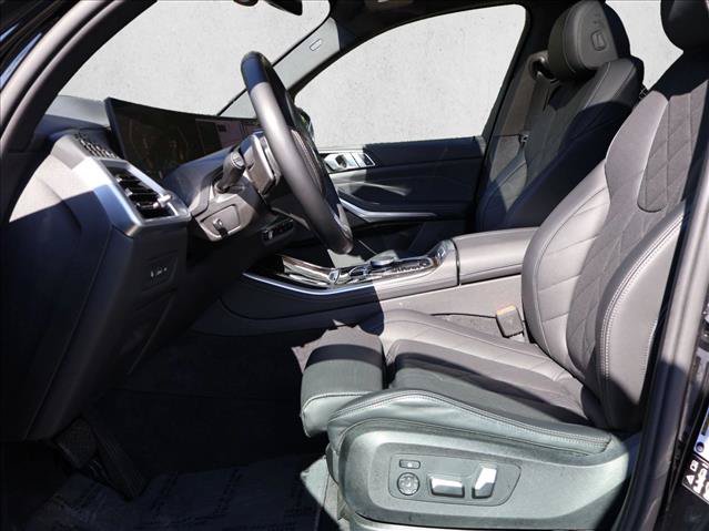 Used 2026 BMW X5 xDrive40i AWD/4WD image 21