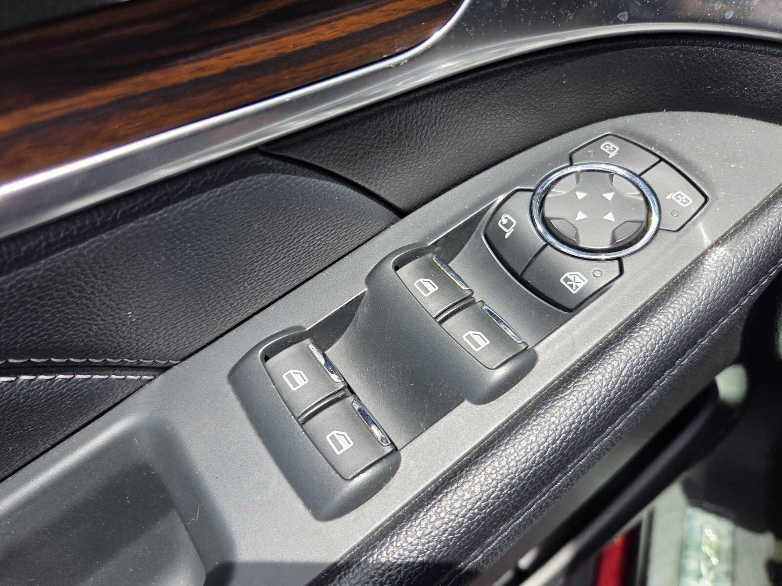 Used 2018 Ford Explorer Limited FWD image 29