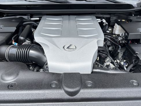 Certified 2023 Lexus GX 460 Premium AWD/4WD image 35