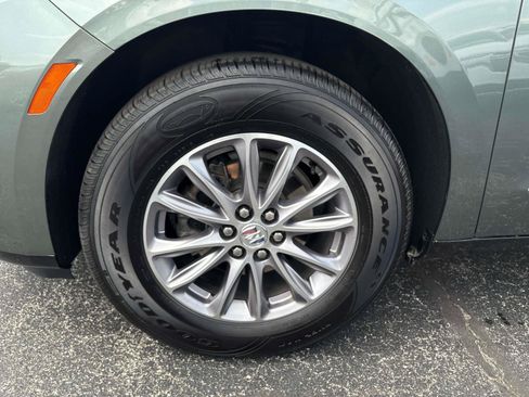 Used 2023 Buick Enclave Essence w/ Sound and Sites Package FWD image 9