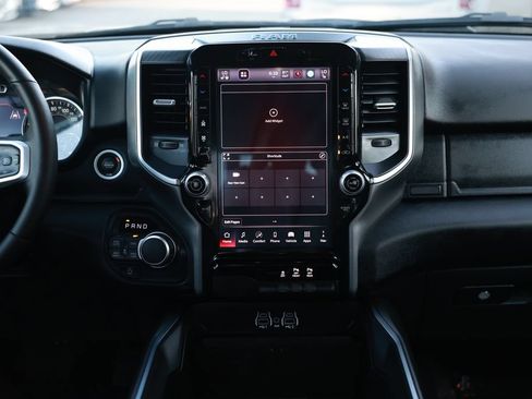 Used 2025 RAM 1500 Big Horn AWD/4WD image 27