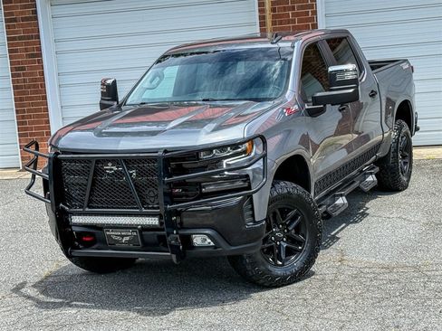 Used 2021 Chevrolet Silverado 1500 LT Trail Boss w/ Bed Protection Package AWD/4WD image 7
