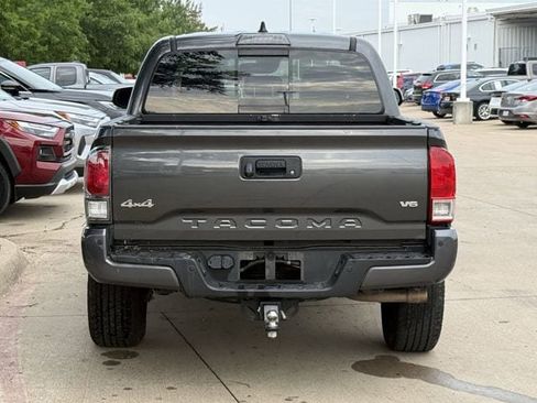 Used 2020 Toyota Tacoma Limited AWD/4WD image 5