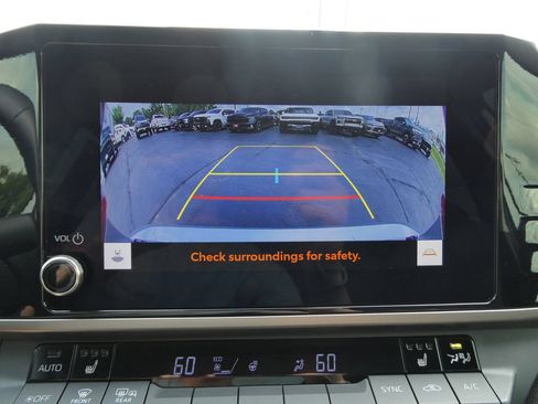 Used 2025 Toyota Camry LE w/ Convenience Package FWD image 30