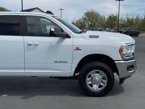 Used 2022 RAM 2500 Big Horn w/ Cold Weather Group AWD/4WD image 11