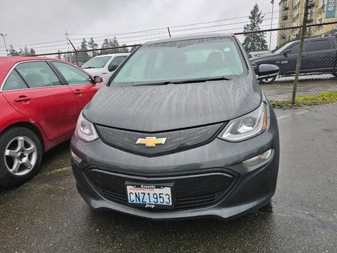 Used 2017 Chevrolet Bolt LT image 2