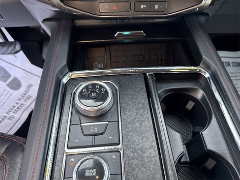 Used 2022 Ford Expedition Limited w/ Equipment Group 303A image 23