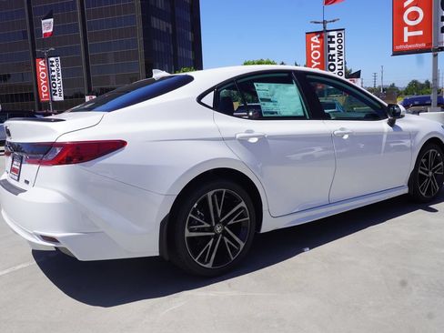 New 2026 Toyota Camry XSE FWD image 4