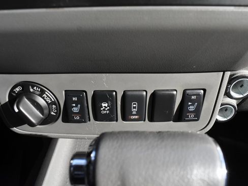 Used 2016 Nissan Frontier SV w/ SV Value Truck Package image 29