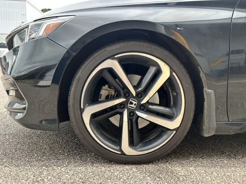 Used 2019 Honda Accord Sport image 6