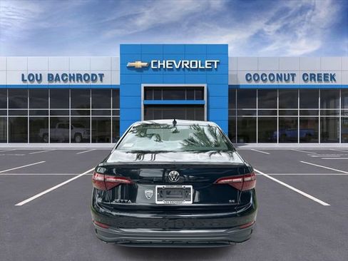 Used 2024 Volkswagen Jetta SE FWD image 7
