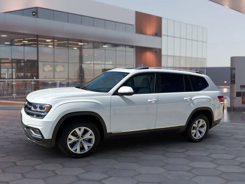 Used 2018 Volkswagen Atlas SEL image 2