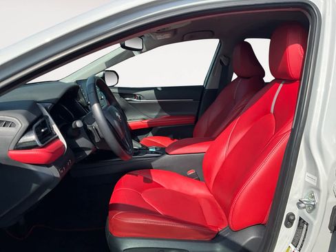 Used 2024 Toyota Camry XSE image 10