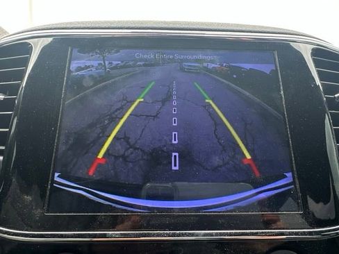Used 2019 Jeep Grand Cherokee Altitude AWD/4WD image 24