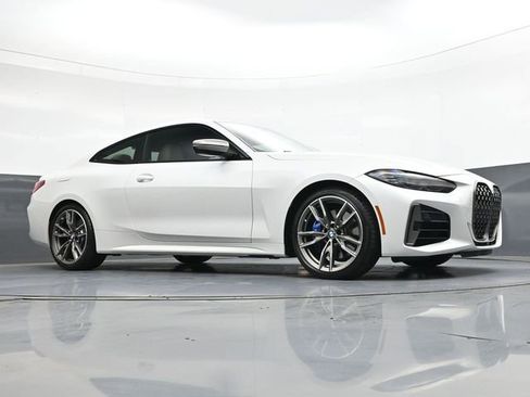 Used 2022 BMW M440i Coupe w/ Premium Package RWD image 31