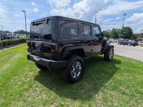 Used 2015 Jeep Wrangler Unlimited Rubicon w/ Dual Top Group AWD/4WD image 3