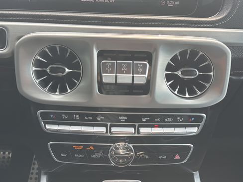 Used 2023 Mercedes-Benz G 550 image 22
