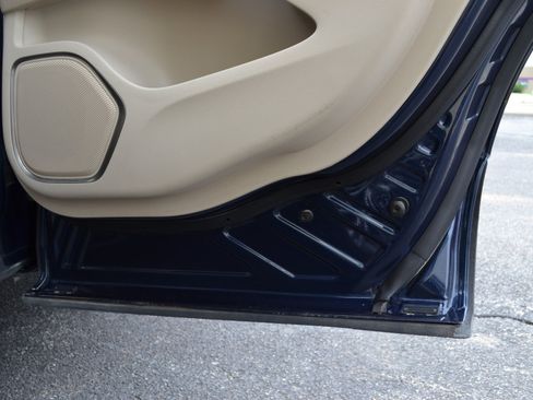 Used 2017 Lincoln MKX Reserve w/ Lincoln MKX Climate Package image 44