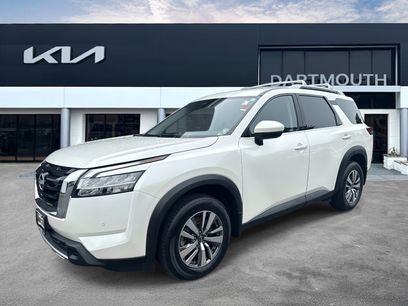 Used 2023 Nissan Pathfinder SL