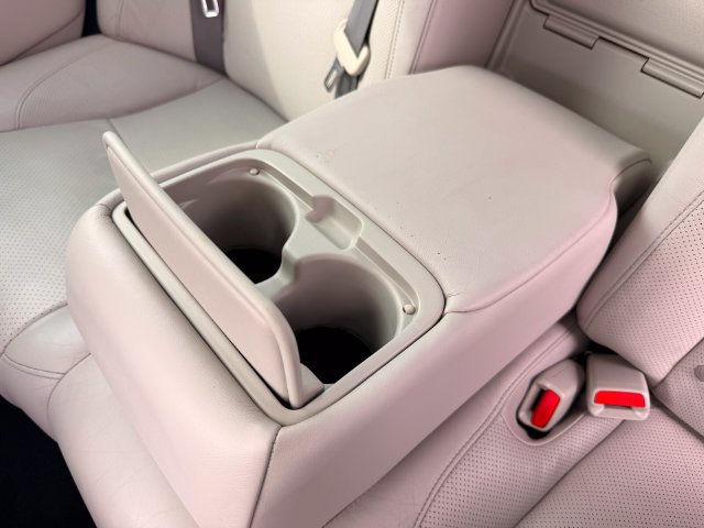 Used 2011 Lexus ES 350 w/ Preferred Accessory Package FWD image 30