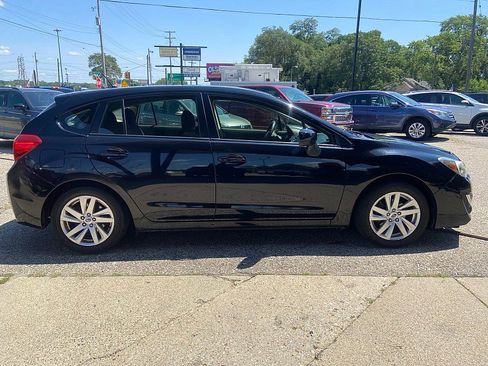 Used 2015 Subaru Impreza 2.0i Premium AWD/4WD image 6