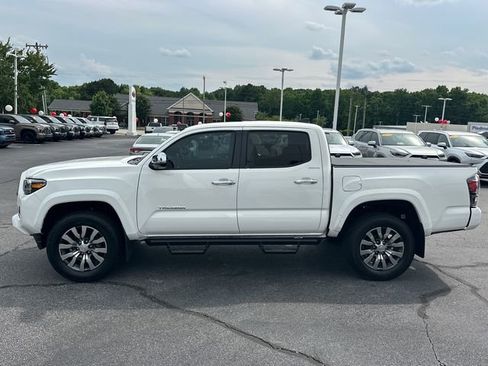 Used 2023 Toyota Tacoma Limited RWD image 6