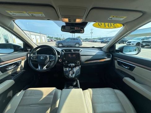 Used 2019 Honda CR-V Touring image 22