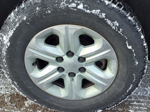 Used 2012 Chevrolet Traverse LS image 8