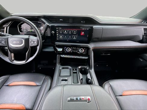 Used 2025 GMC Sierra 2500 AT4 w/ AT4 Premium Plus Package AWD/4WD image 16