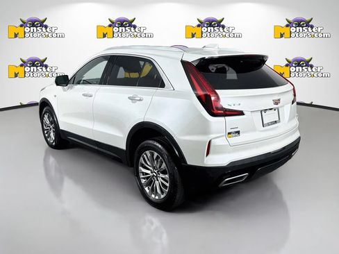 Used 2024 Cadillac XT4 Premium Luxury w/ Active Safety Package AWD/4WD image 7