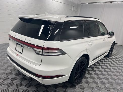 Used 2023 Lincoln Aviator Reserve w/ Equipment Group 201A image 5