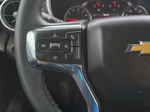 Used 2023 Chevrolet Blazer LT FWD image 17