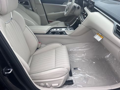 New 2026 Genesis G70 2.5T Prestige RWD image 13