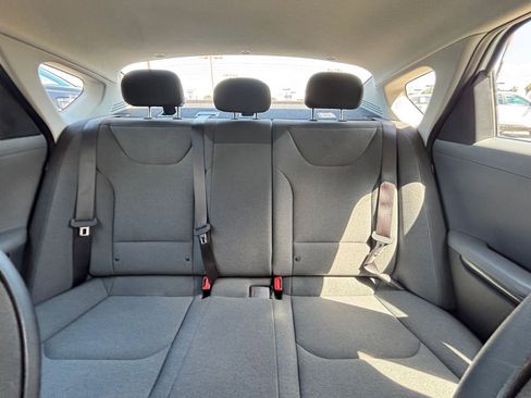 Used 2025 Kia K4 FWD image 38