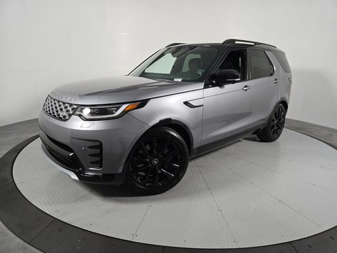 Used 2026 Land Rover Discovery Limited Edition AWD/4WD image 1