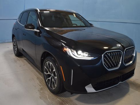 New 2026 BMW X3 xDrive30 w/ Premium Package image 1