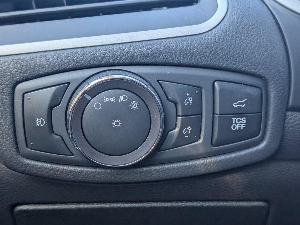 Used 2020 Ford Edge SEL w/ Convenience Package FWD image 11