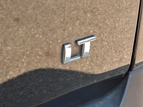 Used 2023 Chevrolet Traverse LT w/ LPO, Floor Liner Package FWD image 27