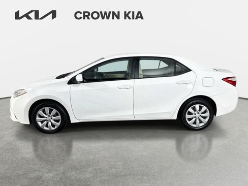 Used 2016 Toyota Corolla LE FWD image 9