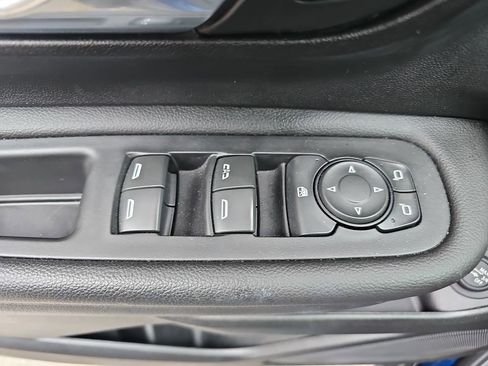 Used 2022 GMC Terrain SLE w/ Driver Convenience Package image 33