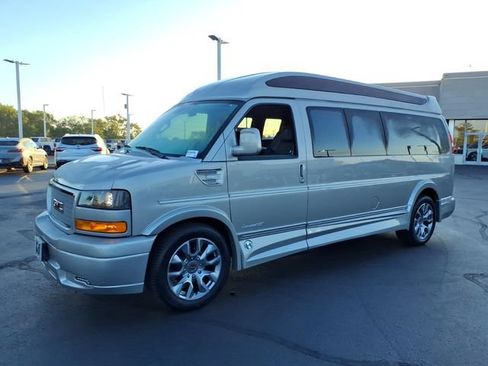 Used 2026 GMC Savana 2500 Extended w/ Driver Convenience Package RWD image 13
