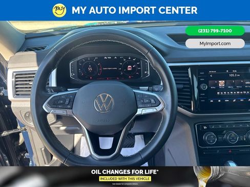 Used 2023 Volkswagen Atlas SE w/ Black Wheel Package AWD/4WD image 16
