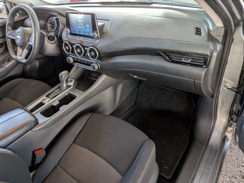 Used 2024 Nissan Sentra SV image 34