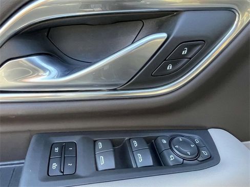 Certified 2022 Chevrolet Tahoe LT w/ LT Signature Package image 16